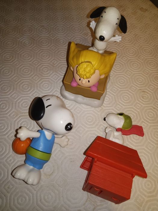 Bonecos Snoopy 3 em conjunto