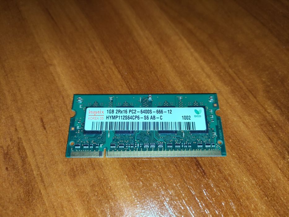 Оперативная память 1 Гб Hynix SO-DIMM DDR-2 800 MHz PC2-6400S