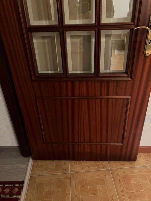 DUAS PORTAS Interinos quase novas pouco serviram