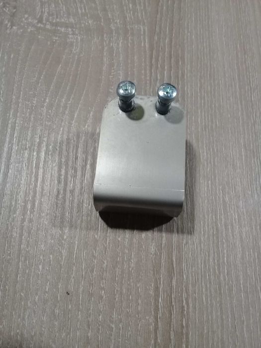 Зажим тросу  7701473971 OPEL VIVARO RENAULT TRAFIC Nissan Primastar