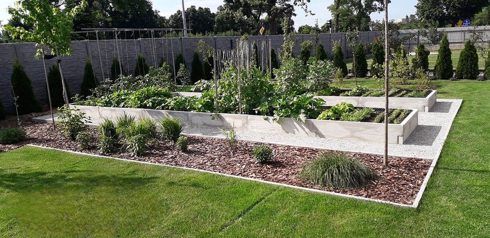 Warzywniak  z desek betonowych