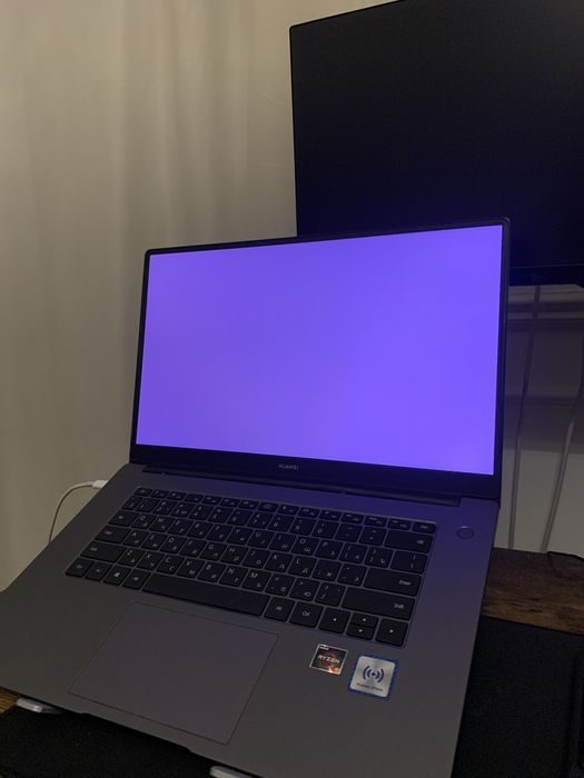 Ноутбук huawei matebook d15 для роботи/навчання