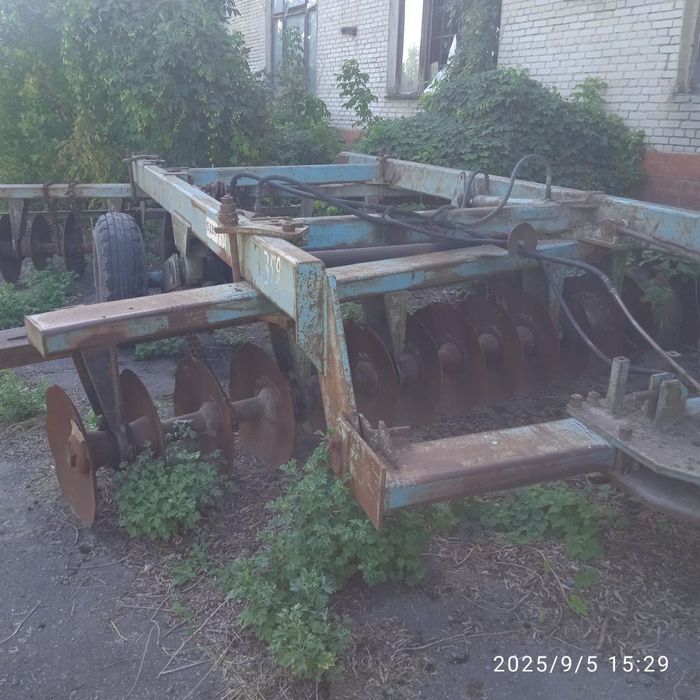 Дискова борона важка БДВП 4.2 в робочому стані