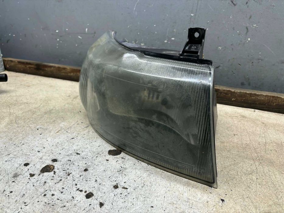 Lampa Prawy Przód Prawa Przednia Ford Transit MK6 00->06
