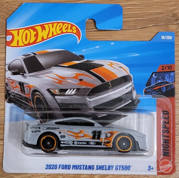 Ford Mustang Shelby GT500 szary Hot Wheels