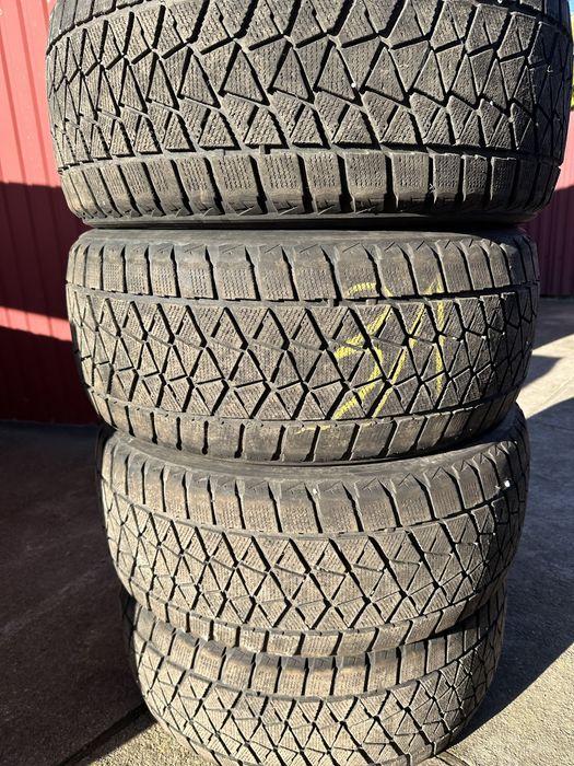 Гума зимова BRIDGESTONE BLIZZAK 265/50.18