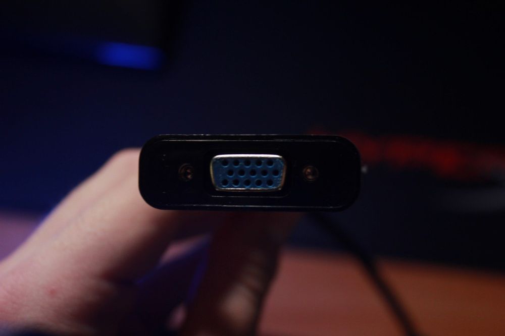 Переходник с HDMI на VGA