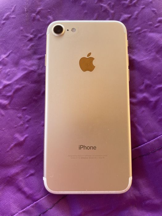 Iphone 7 у гарному стані