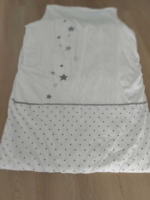Capa cama bebé e almofadas