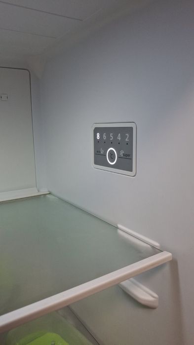 Холодильник vestfrost