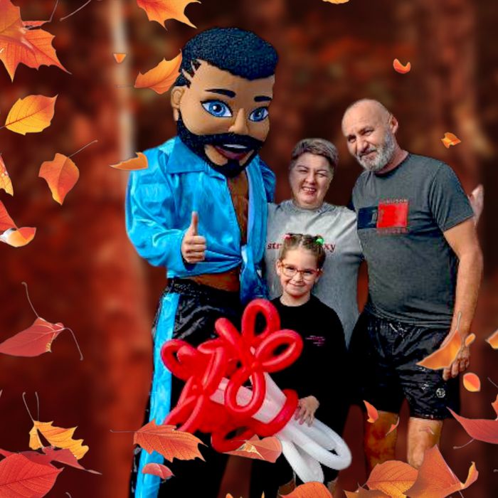 Стриптизер, стриптизерша, ведмідь, панда, зайка, капібара