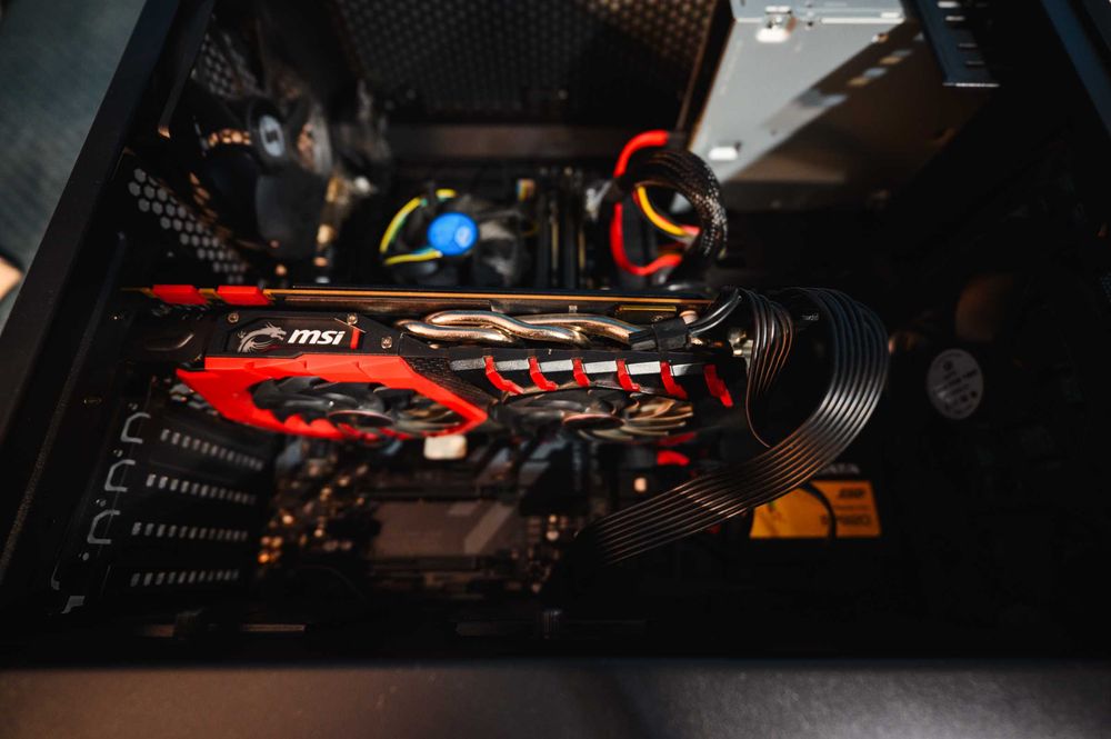 Komputer PC i5 8400, GTX 1070Ti, 32GB RAM DDR4, HDD 1TB, SSD 128GB