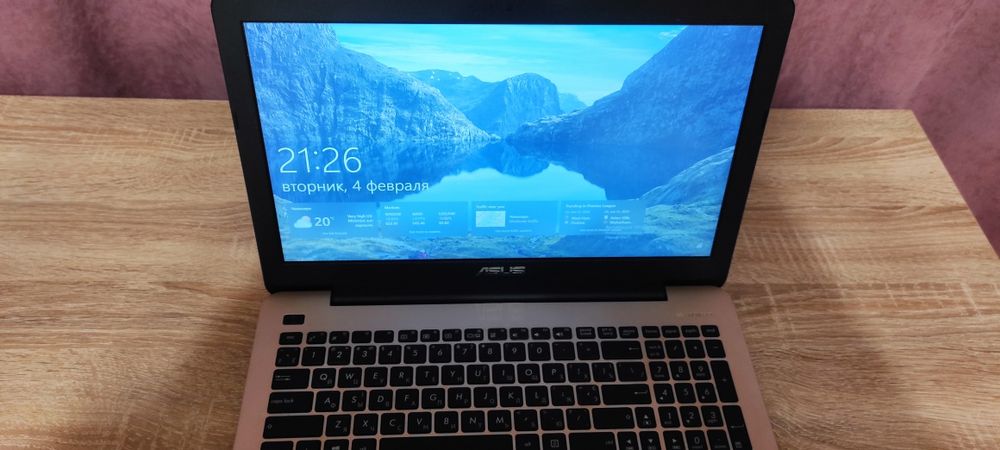 Ноутбук Asus x555l