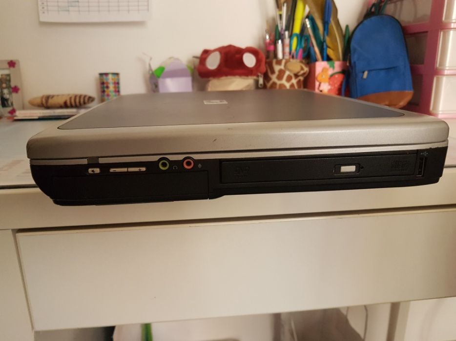 Portatil HP pavilion ze5600