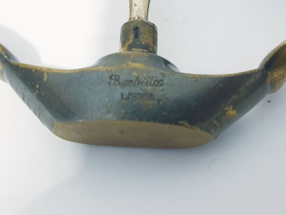 Antigo saca rolhas - âncora - em bronze Barbeitos Lisboa