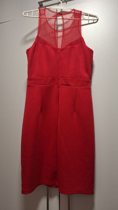 Sukienka czerwona 38
