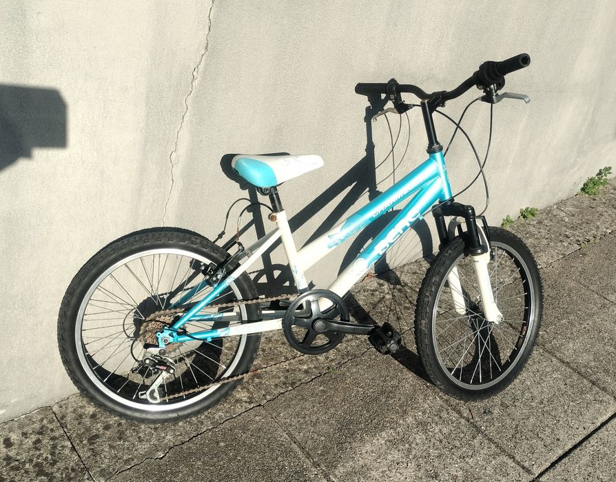 Bicicleta roda 20 e 6 velocidades