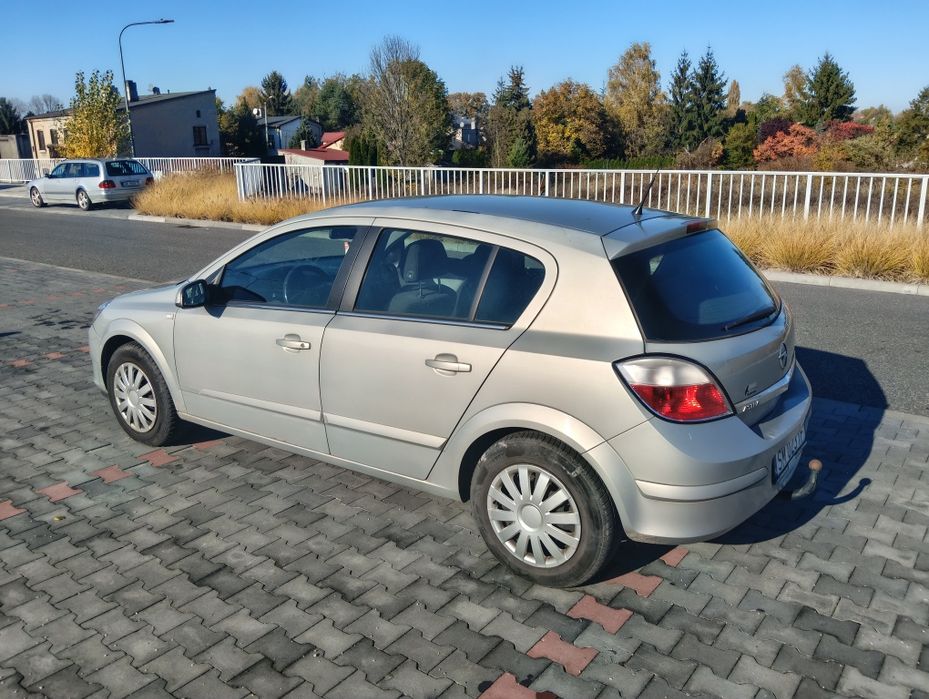 Opel astra h 1,4 benzyna 2004r