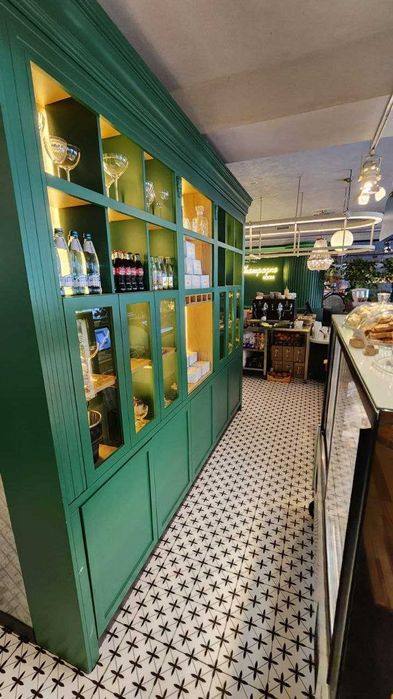 Сдам фасад 216 м2 Королева 18, БЕЗ коміссії під кафе,банк,клініку