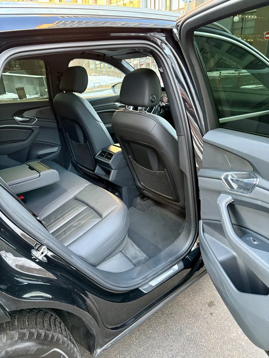 AUDI E-tron 50 - 71kwt 2020