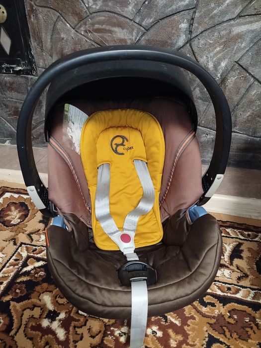 Автокрісло Cybex Aton 2