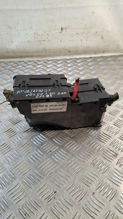 Skrzynka Bezpieczników Volvo V50 2.0D