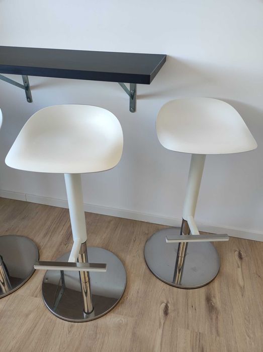 4 Krzesła barowe Hoker Janinge białe