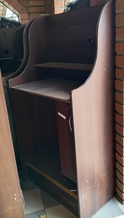 Столи для комп'ютерного клубу б/у