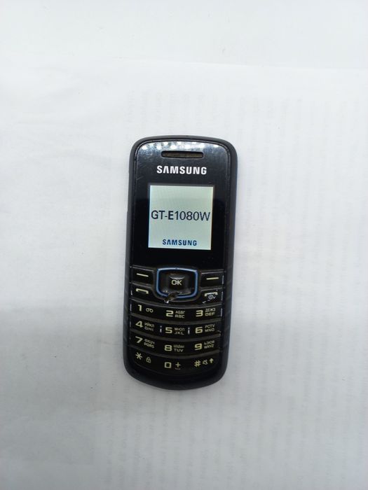 Телефон Samsung  мобільний