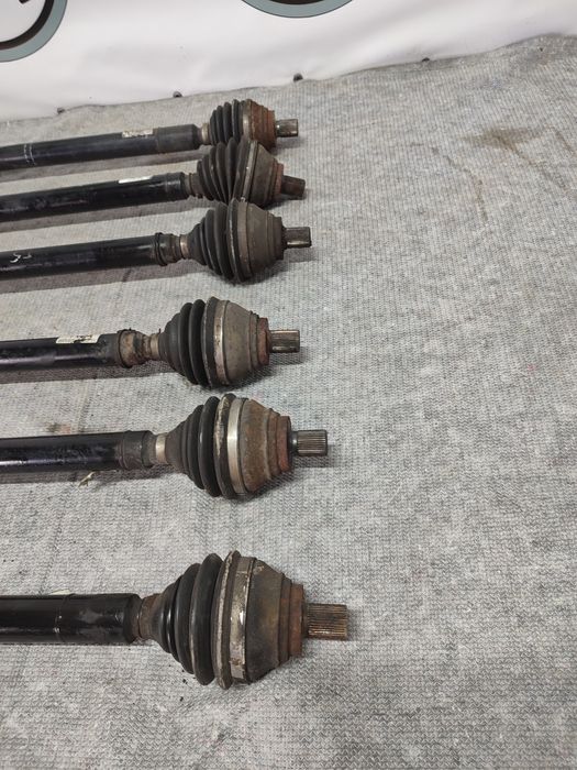 Полоось права Фольксваген Пассат Б6 Полоось Фольксваген Passat B6 Па