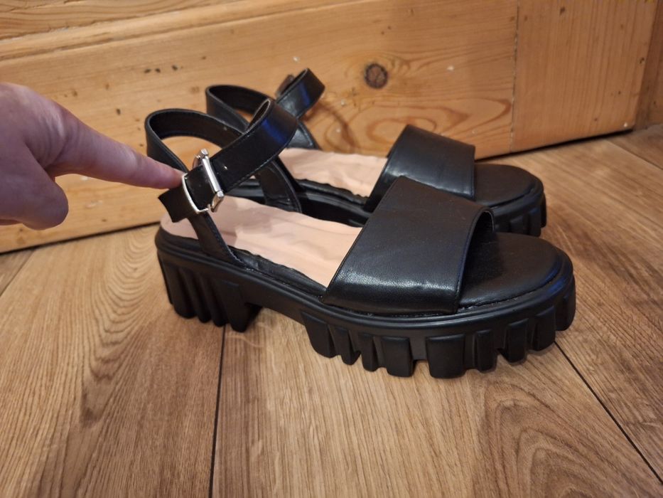 Sandały czarne gruba podeszwa roz 40