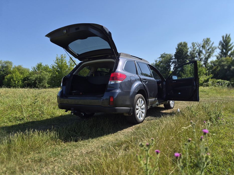 2012 Subaru Outback субару аутбек