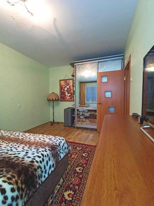 Продаж 1-кімн квартири 34 м2 стан заходь і живи, неподалік ринку НИВА.