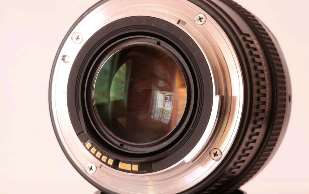 Canon EF 50 f1.4 USM