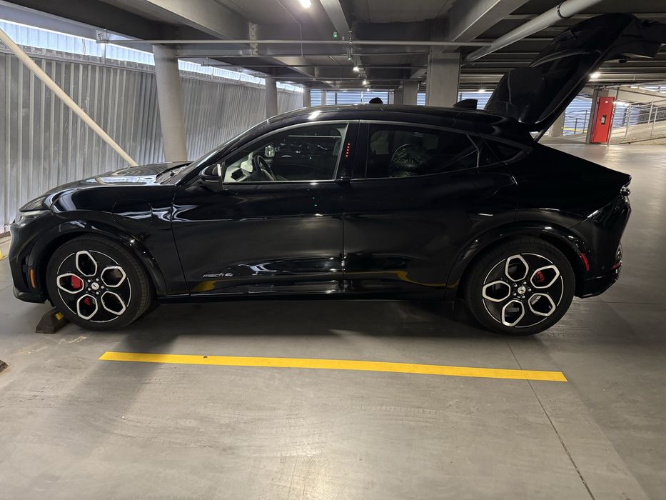 Ford Mustang Mach-E GT 2023 98.7 kWh