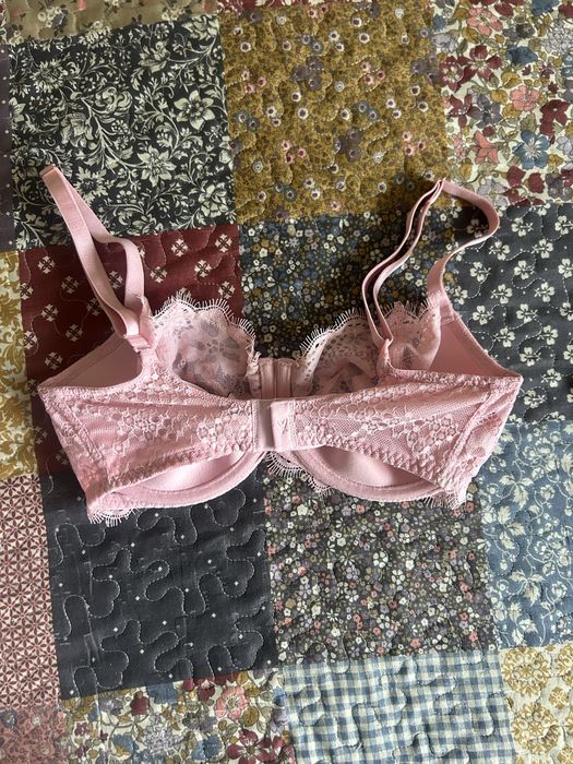 Рожевий бюстгальтер ліф бра з мережива від vs гарний ліфчик 32 ddd
