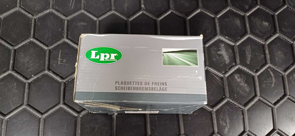 Комплект задніх тормозных колодок, дисковый тормоз LPR 05P1189