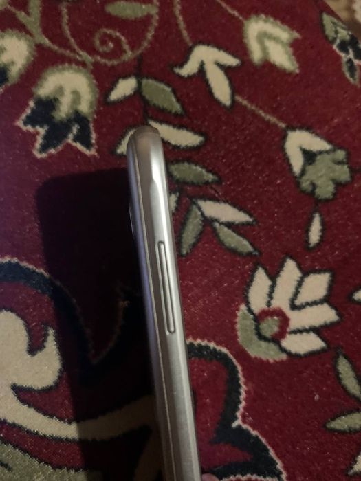 Продам Телефон Samsung J3 2016