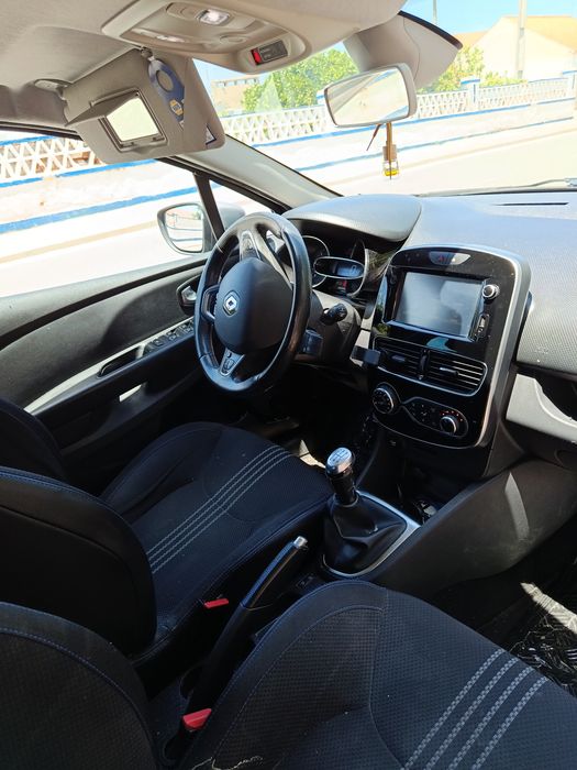 Vendo automóvel   Renault clio  1.5 GT Line