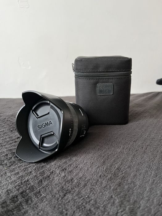 Aparat Canon EOS 60D z obiektywami oraz innymi dodatkami