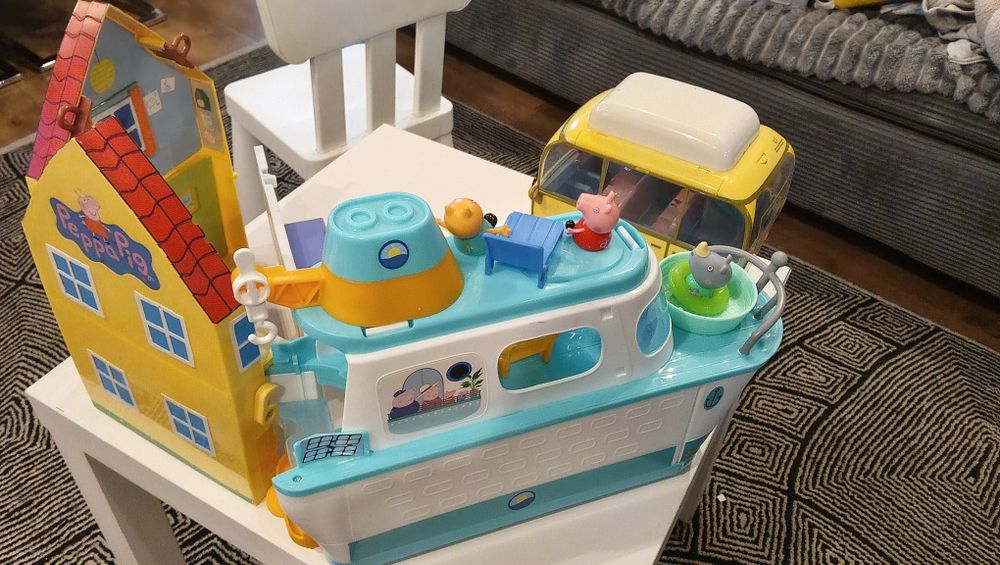 Sprzedam zestaw świnki pepy