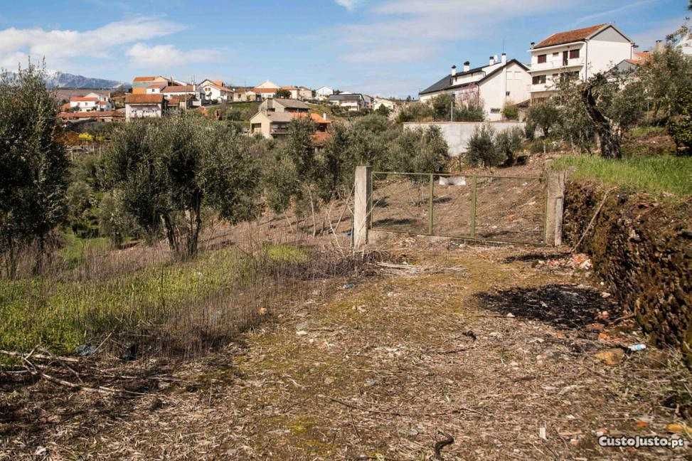 Terreno urbanizável na Rua da Barroca do Bicho - Peso, Covilhã