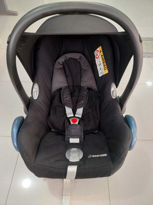 Ovo Maxi Cosi Cabriofix com Redutor