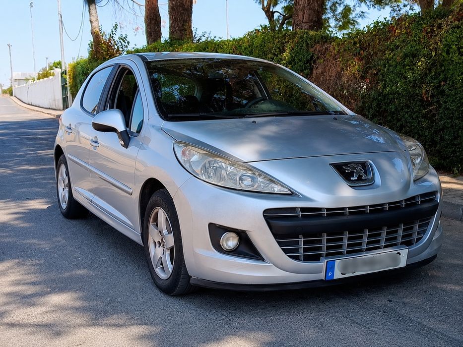 "RESERVADO" Peugeot 207 de 2011 a diesel nacional 240mil kms