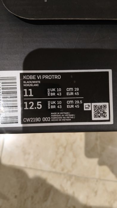 Kobe 6 Protro Pretas e brancas