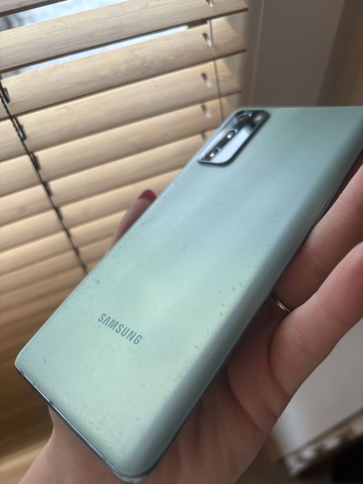 Samsung S20fe stan bardzo dobry
