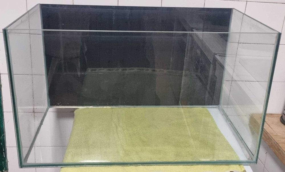Aquário 70 litros