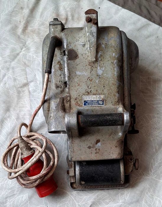 Szlifierka Taśmowa Elu.