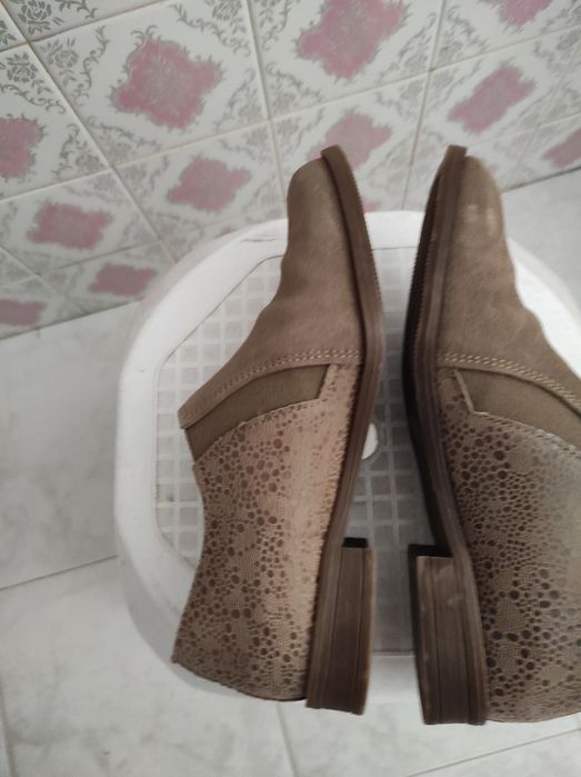 Sapatos bebes número 37