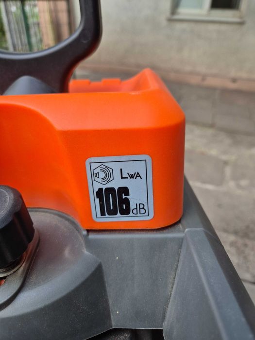 Подрібнювач гілок садовий KRAFT & DELE 2550 Вт KD5200